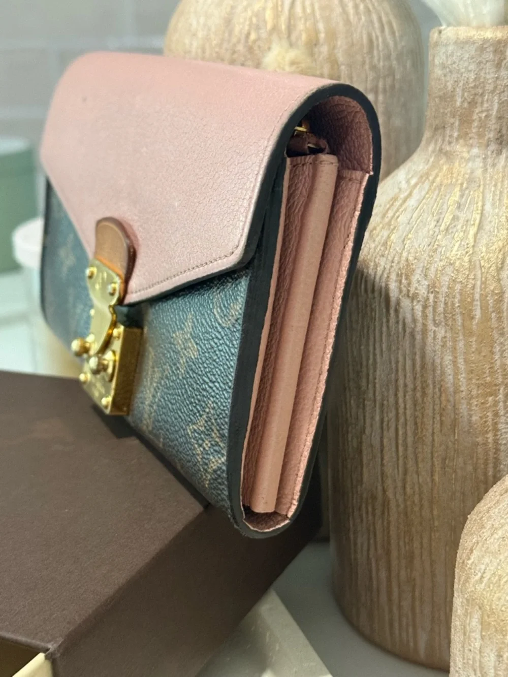 Louis Vuitton Pallas Wallet: Rose Ballerina - Picture 14 of 15